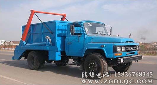 東風(fēng)尖頭汽油機擺臂式垃圾車