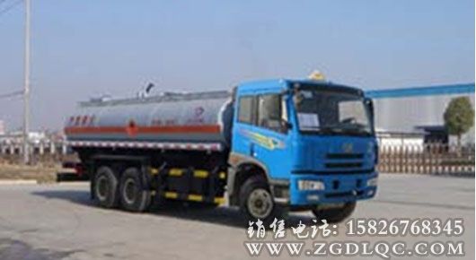 解放后雙橋瀝青車