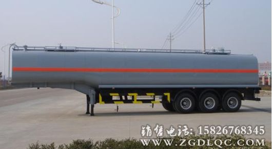 化工液體運輸半掛車