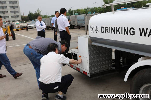 �|�L(f��ng)��܇�ɷݼ�늄�(d��ng)�����Ї�(gu��)���ՙz�(y��n) 