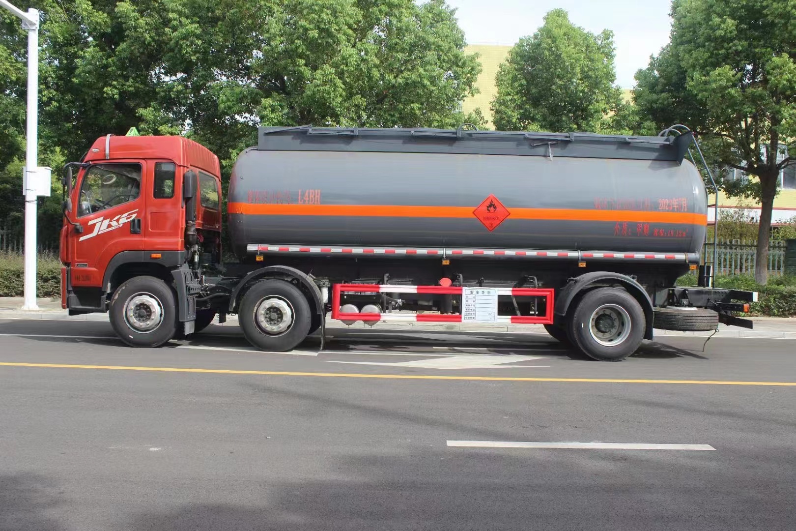 ���JK6С���S��ȼҺ�w��ʽ�\(y��n)ݔ܇